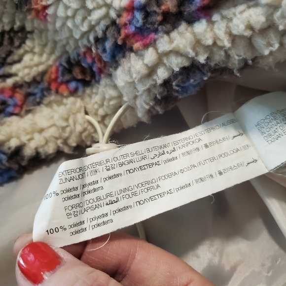 Pull&Bear Colorful Faux Sherpa Pullover Crop Style, Size XL. CASUAL AZTEC - Picture 11 of 11